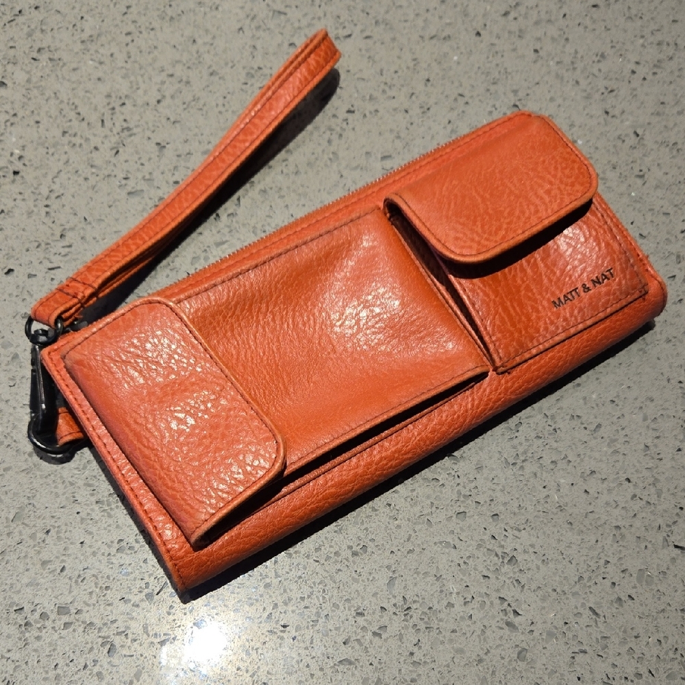 Matt & Nat Burnt Orange Wristlet